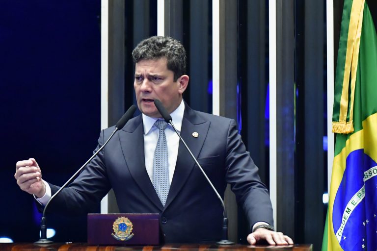 Moro quer transformar PCC em organização terrorista