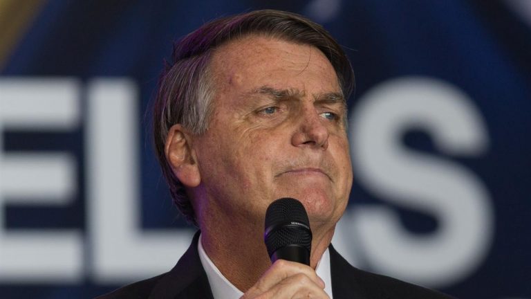 Bolsonaro tem novamente conta no X invadida, dizem Carlos e Wajngarten