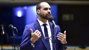 Eduardo Bolsonaro deve presidir Comissão de Relações Exteriores