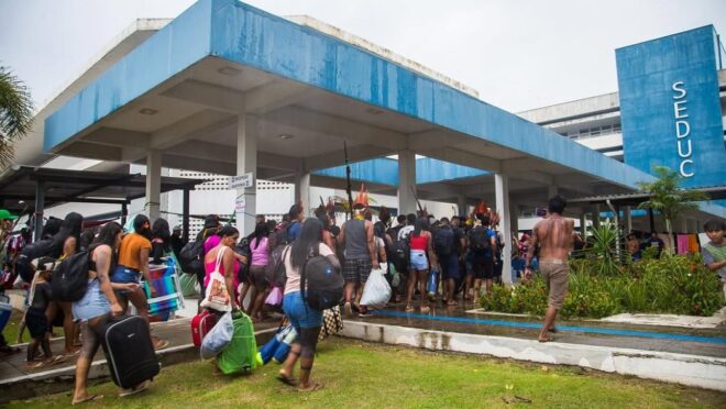 Indígenas protestam em Belém em clima de “pré-COP”