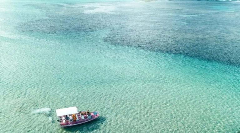 Justiça Federal suspende turismo na Lagoa Azul, em Maragogi