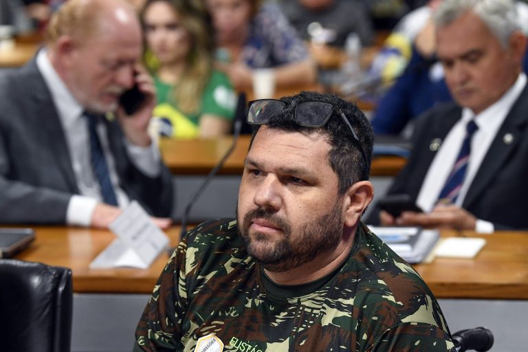 Justiça da Espanha intima Oswaldo Eustáquio para julgar prisão