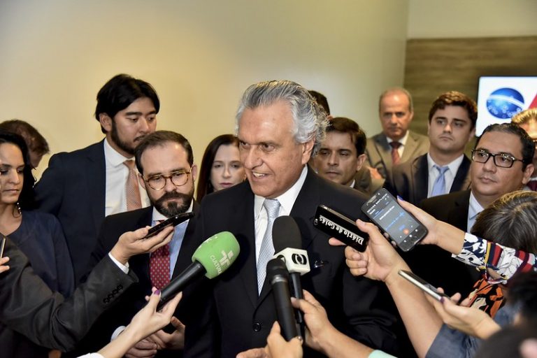 Caiado confirma que lançará candidatura à presidência em março