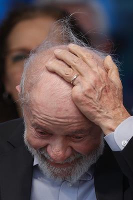 5 pontos para entender o desabamento da popularidade de Lula