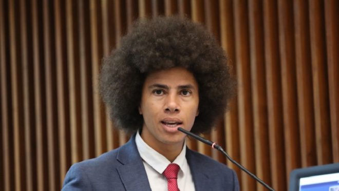 Renato Freitas é denunciado após ofensas e agressão na CCJ