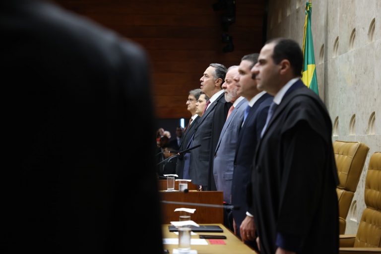 Barroso defende gasto do Judiciário; OAB pede sustentações orais