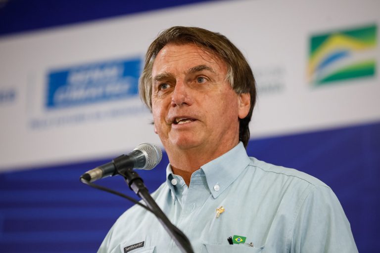 Bolsonaro diz que 1ª Turma do STF é “câmara de gás”