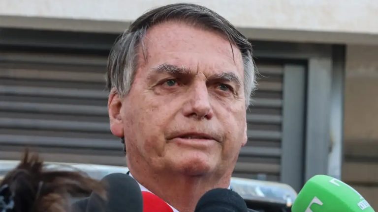 STF rejeita pedido de Bolsonaro para anular investigação do cartão de vacina