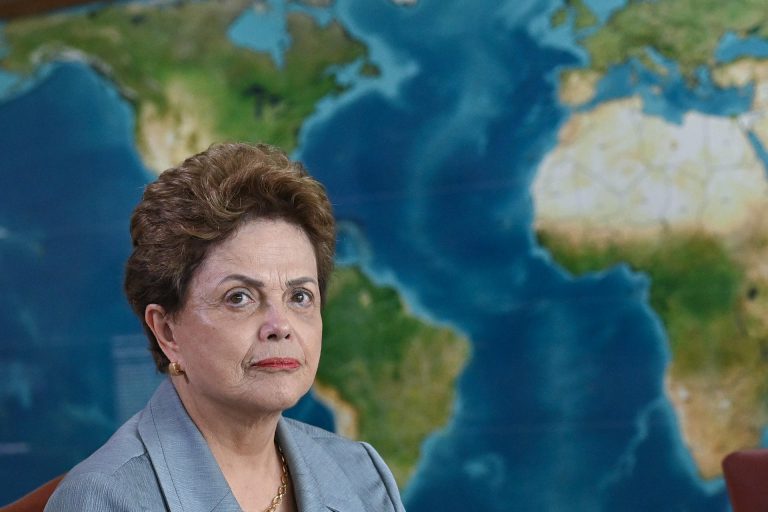 Dilma Rousseff é internada na China após passar mal