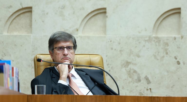 PGR é contra pedido de Bolsonaro para apresentar defesa em 83 dias