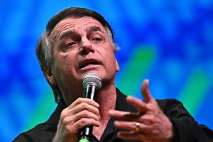 Bolsonaro critica agilidade do STF para julgar inquérito do golpe: “Velocidade da luz”