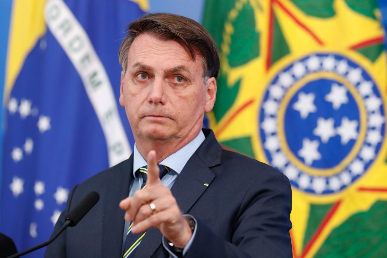 Defesa de Bolsonaro pede anulação da delação do Cid e julgamento no plenário