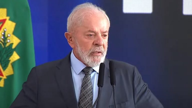 Lula diz que novo programa de crédito não é para o povo “se endividar” de banco em banco