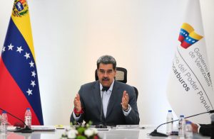 Maduro anuncia entrega de 180 mil hectares de terras desapropriadas ao MST